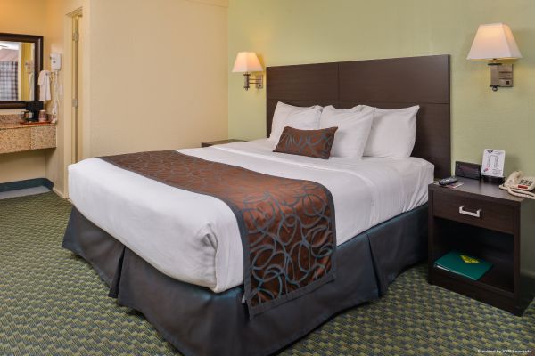 UNIVERSITY INN AND SUITES (Eugene)
